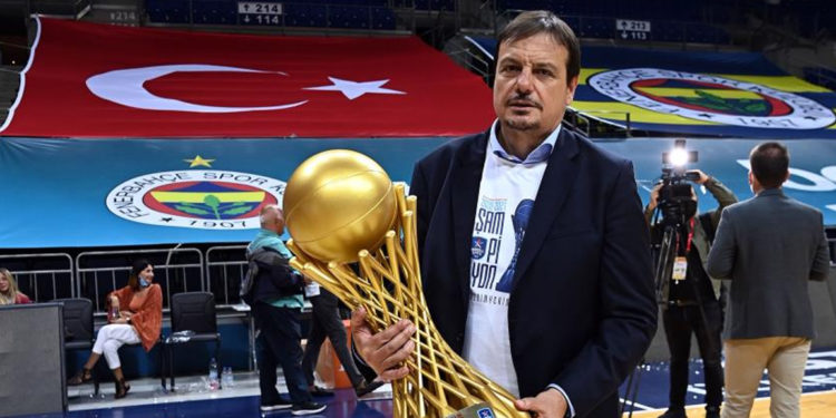 Ergin Ataman: Anadolu Efes’te hedefler bitmez
