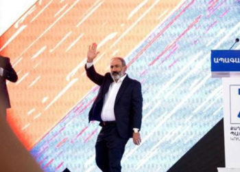 Ermenistan, erken seçim için sandık başında