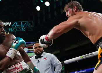 Eski boks yıldızı Mayweather, YouTuber Paul'u yenemedi