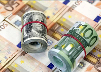 Euro, dolar karşısında son 2 ayın en düşük seviyesine geriledi