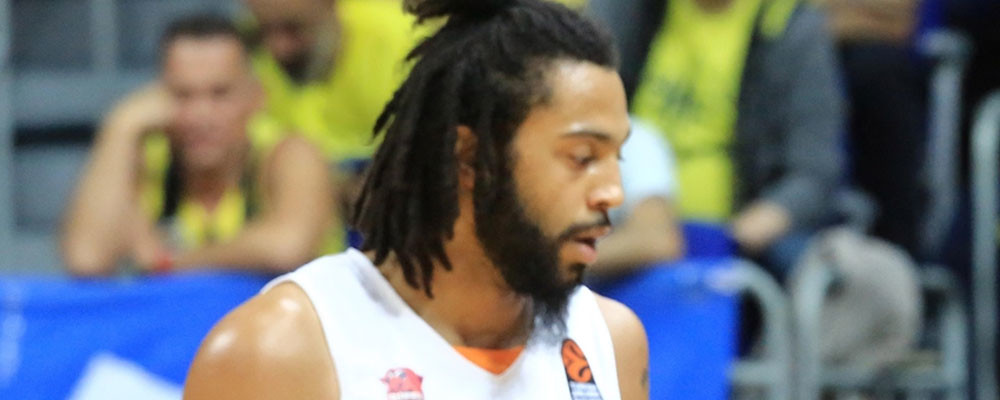 Fenerbahçe Beko, ABD'li basketbolcu Pierria Henry'yi transfer etti