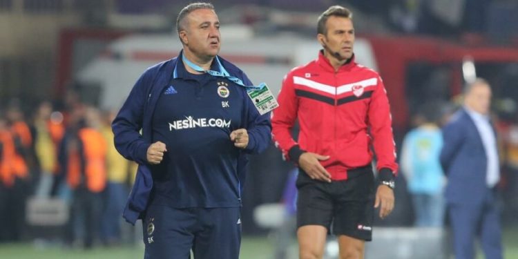 Fenerbahçe, sağlık ekibiyle yollarını ayırdığı iddialarını yalanladı