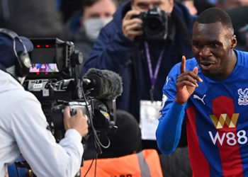 Fenerbahçe ve Beşiktaş'a kötü haber!