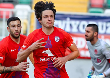 Fenerbahçe'de gençlik rüzgârı