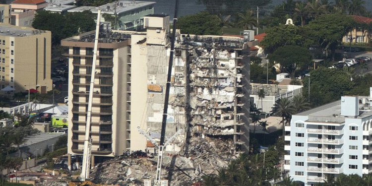 Florida’da çöken binada ölü sayısı 9'a yükseldi