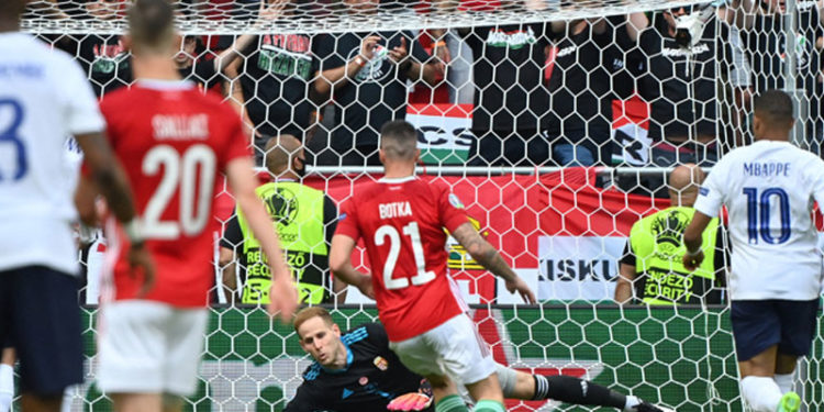 Fransa, Macaristan'a takıldı: Puskas Arena'daki karşılaşma 1-1 sona erdi
