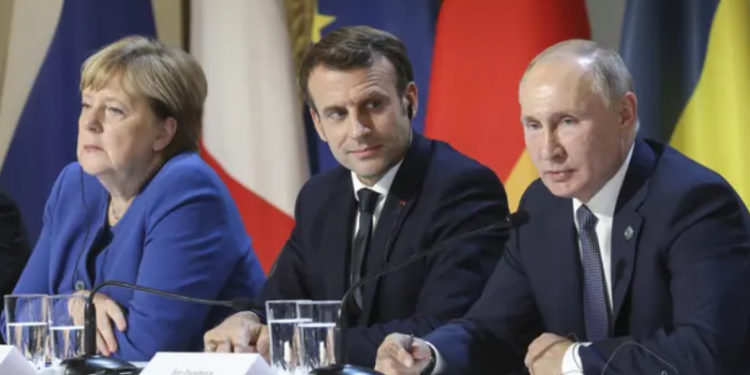 Fransa ve Almanya, AB ile Rusya arasında bir zirve düzenlenmesini istiyor
