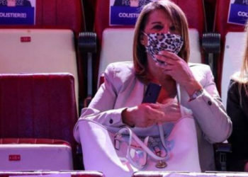 Fransa'da genç seçmenler sandığa neden gitmiyor?