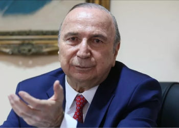 Galatasaray Başkan adayı Özdemir: Kendi parasını bu şekilde harcamayacak insanlar, Galatasaray'ın parasını hovardaca harcadı