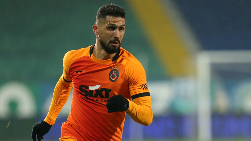 Galatasaray'da Emre Akbaba için karar verildi