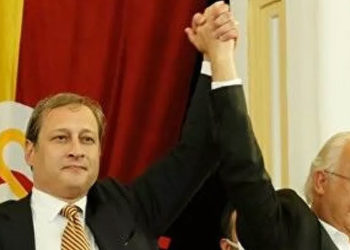 Galatasaray'ın yeni başkanı Burak Elmas mazbatasını aldı