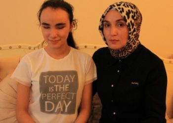 G&ouml;rme engelli &ouml;ğrenciye, tedbir başvurusuna rağmen g&ouml;rsel kitap&ccedil;ık verildi