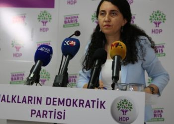 HDP Sözcüsü Günay konuşuyor  CANLI