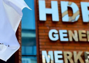 HDP, kapatma ve Kobani davaları için özel hukuk bürosu kurdu