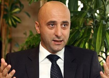 Hazine ve Maliye Bakan Yardımcısı da maaşı üçlemiş!