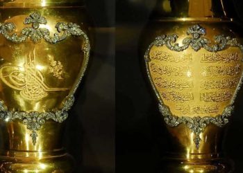 'Hiç olmadı' diyen Milli Saraylar Başkanlığı'na fotoğraflı yanıt: Bu tarihi eserler şu an nerededir?