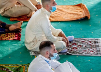 Hollanda'da savcılık camilere gönderilen 'tehdit mektubunu' suç saymadı