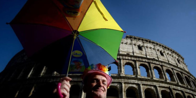 'Homofobi' polemiğinde İtalya Başbakanı Dragahi'den Vatikan'a tepki: "Burası laik bir ülke"