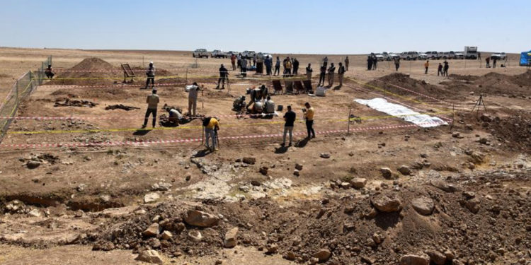 Irak’ta IŞİD tarafından öldürülen 123 kişinin toplu mezarı bulundu