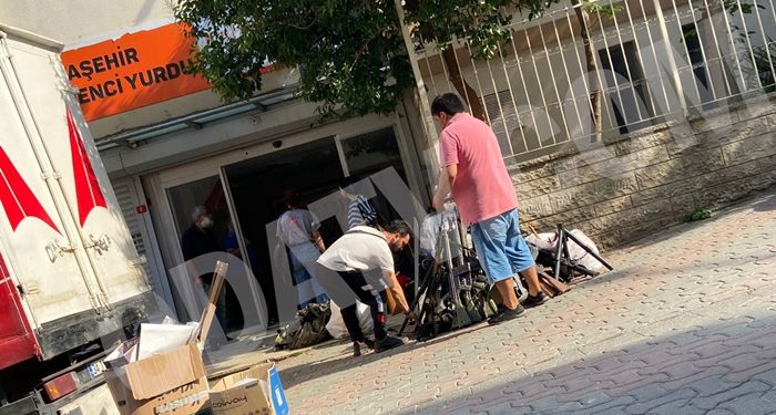 KADEM Vakfı’na ait Kız Öğrenci Yurdu’ndaki silahların gerçek olmadığı ortaya çıktı