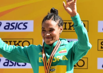 Kadınlar 10 bin metrede dünya rekorunun yeni sahibi Etiyopyalı Gidey