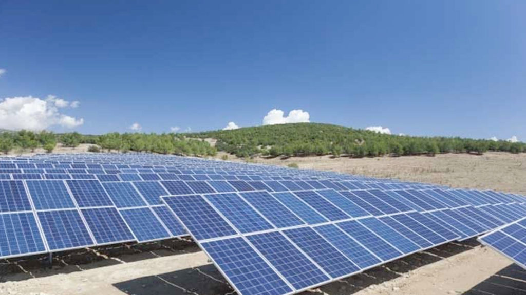 Kalyon Karapınar 271 MW kurulu güçle Türkiye'nin en büyük güneş enerjisi santrali oldu