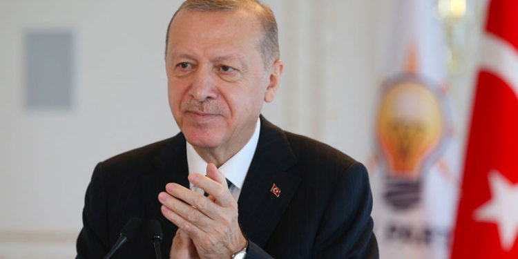 Karar yazarı Akyol: İktidarının 19. yılında Erdoğan’ın “ihalelerin mutlaka şeffaf olmasını” istemesi, belli ki seçimlere hazırlığın bir parçasıdır