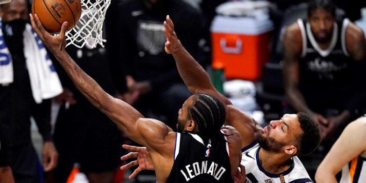 Kawhi Leonard ve Paul George yıldızlaştı; Clippers, Jazz karşısında farkı 1'e indirdi
