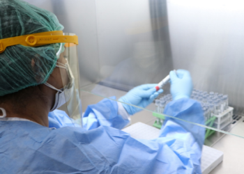 "Koronavirüs testlerinde pozitiflik oranı yüzde 30'dan 10'a düştü"