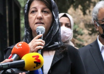 Kürt iş insanları mezarları başında anıldı: Katiller belli, hesap sorulsun