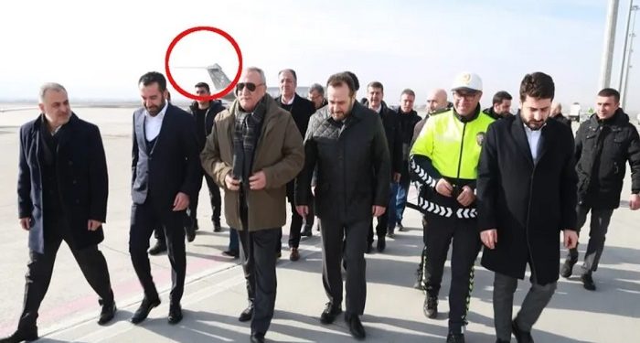 Mehmet Ağar ve oğlu Tolga Ağar da SBK’nin özel uçağını kullanmış