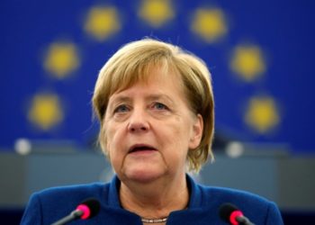 Merkel: AB liderleri T&uuml;rkiye&rsquo;ye 3 milyar avroluk fonu onayladı