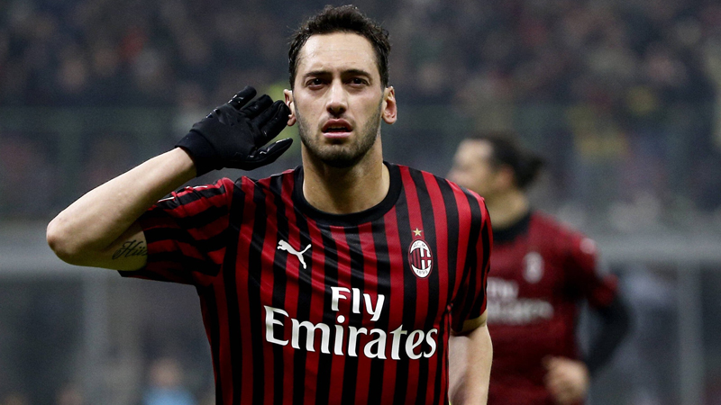 Milan'dan Hakan Çalhanoğlu'na yeni teklif