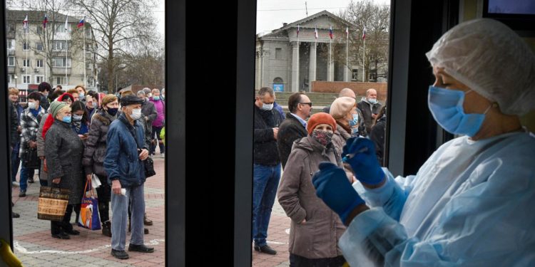 Moskova Belediyesi’nde aşı yaptıranlara çekilişle her hafta 5 araba