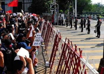 Myanmar'da ordunun darbe karşıtlarına müdahalesi sonucu ölenlerin sayısı 840'a çıktı