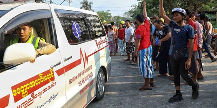 Myanmar'da ordunun darbe karşıtlarına müdahalesi sonucu ölenlerin sayısı 880'e yükseldi