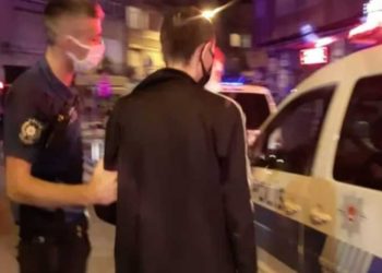 Müzik yasaklarını protesto eden Ağaçkagan'a gözaltı