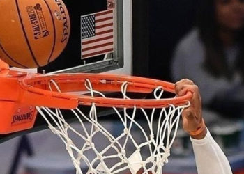 NBA'de Atlanta Hawks, Milwaukee Bucks'ı farklı yenerek seriyi 2-2'ye getirdi