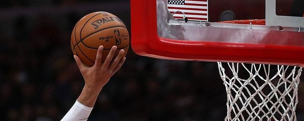 NBA'de Bucks, Hawks karşısında seriyi eşitledi