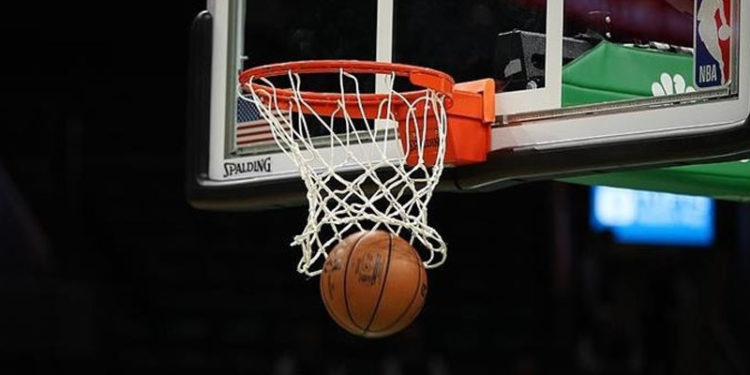 NBA'de Bucks, Nets'i yenerek konferans yarı final serisinde farkı bire indirdi