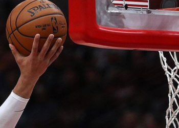 NBA'de Suns, Nuggets'a karşı farkı 2'ye çıkardı