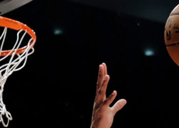 NBA'de konferans finaline yükselen ilk takım Phoenix Suns oldu