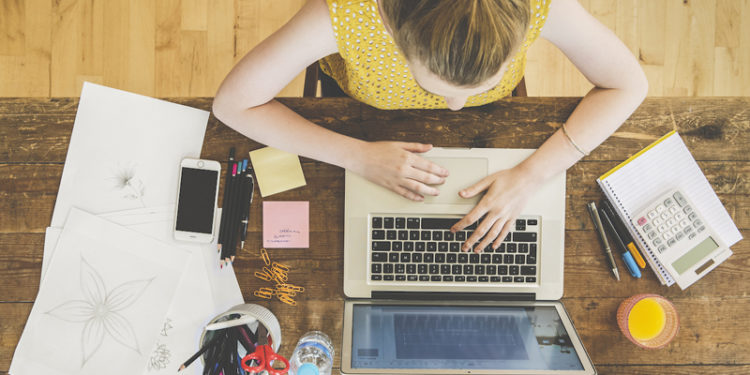 Ofis çalışanı örgütlerinden uzaktan çalışma açıklaması: Mesai saatleri dışında bağlantıyı kesme hakkı istiyoruz