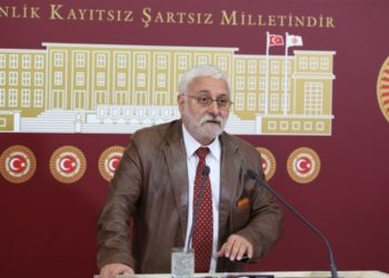 Oluç'tan Erdoğan'a: AKP koşar adım muhalefete hazırlanıyor