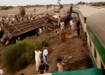 Pakistan'da tren kazası: 38 ölü, 64 yaralı