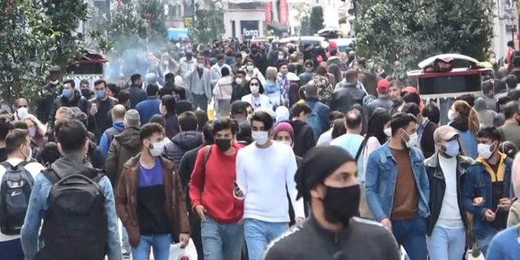 Prof. Şimşek'ten eylül uyarısı: Kalabalıklardan uzak durmalıyız