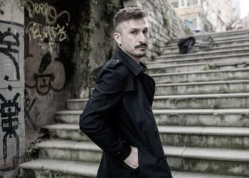 Redd grubunun solisti Doğan Duru: İki gitarımı sattım kiramı ödedim