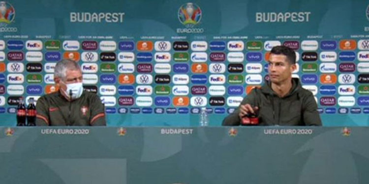 Ronaldo'ya Coca-Cola'ya tavrı sonrası 'iki yüzlülük' eleştirisi: 'Geçmişte reklamlarında oynadı'