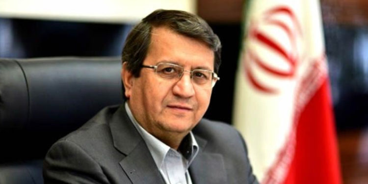 Ruhani, cumhurbaşkanlığına adaylığını koyan Merkez Bankası Başkanı Hemmati'yi görevden aldı