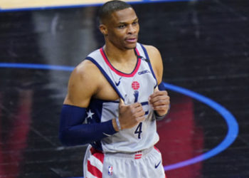 Russell Westbrook, NBA Playoff'larında tarihe geçti